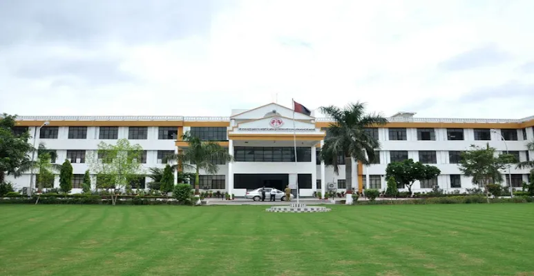 Shri Ram Murti Medical College Bareilly.