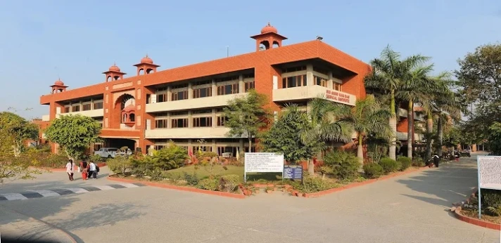 Sri Guru Ram Das Medical College Amritsar.