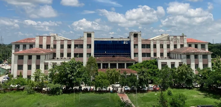 Fakhruddin Ali Ahmed Medical College
