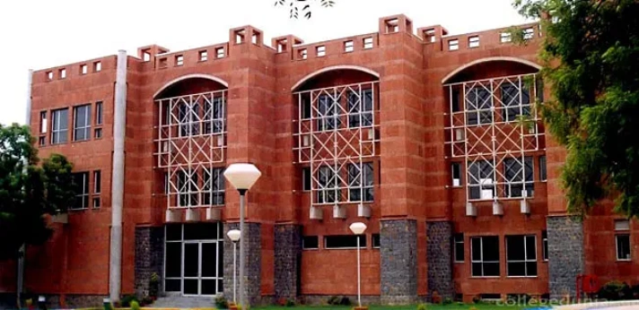 Jamia Hamdard Unani College, Delhi