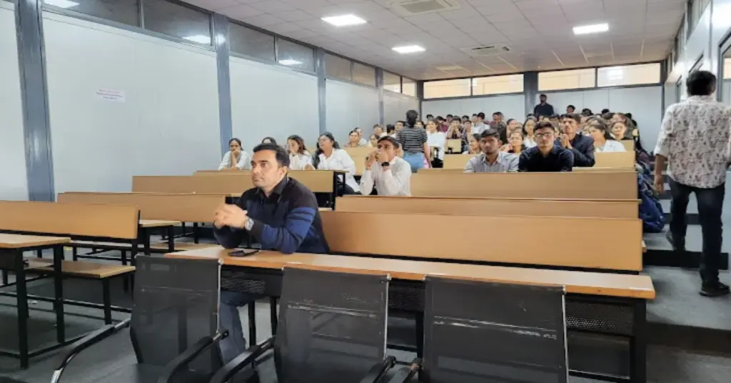 Bhagyoday Medical College Mehsana Classroom